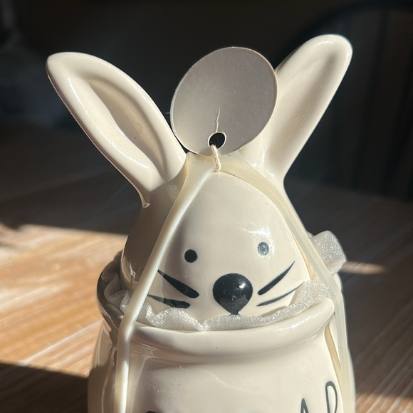 Rae Dunn Bunny Sugar Jar With Bunny Ear Lid. NWT - Picture 6 of 12